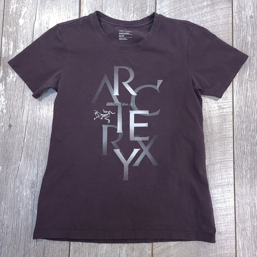 Arc'teryx Assemble T-Shirt Women XS Purple Graphic Logo Short Sleeve 24278